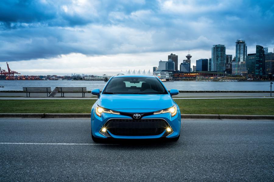  Toyota Corolla XSE Hatchback 2018 года  (NA) (фото 38 из 88)